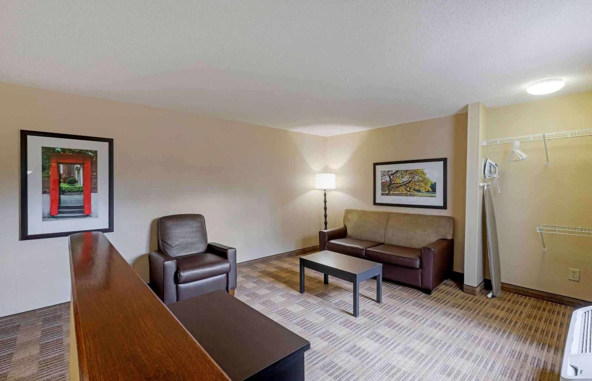 Extended Stay America Select Suites - Atlanta - Clairmont Chamblee Exterior foto